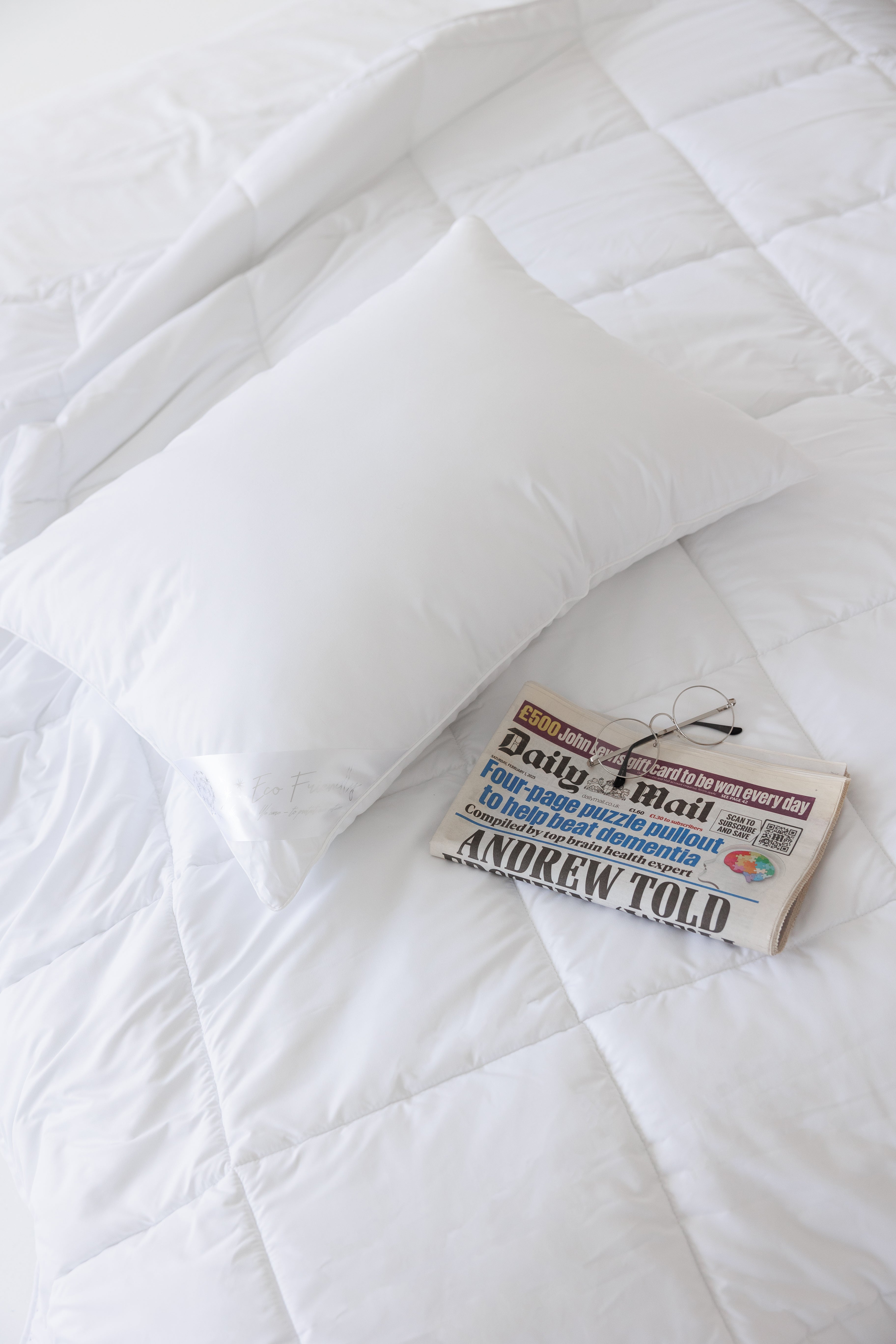 Eco Bedding Friendly Pillow – A Cloud of Comfort for Every Night