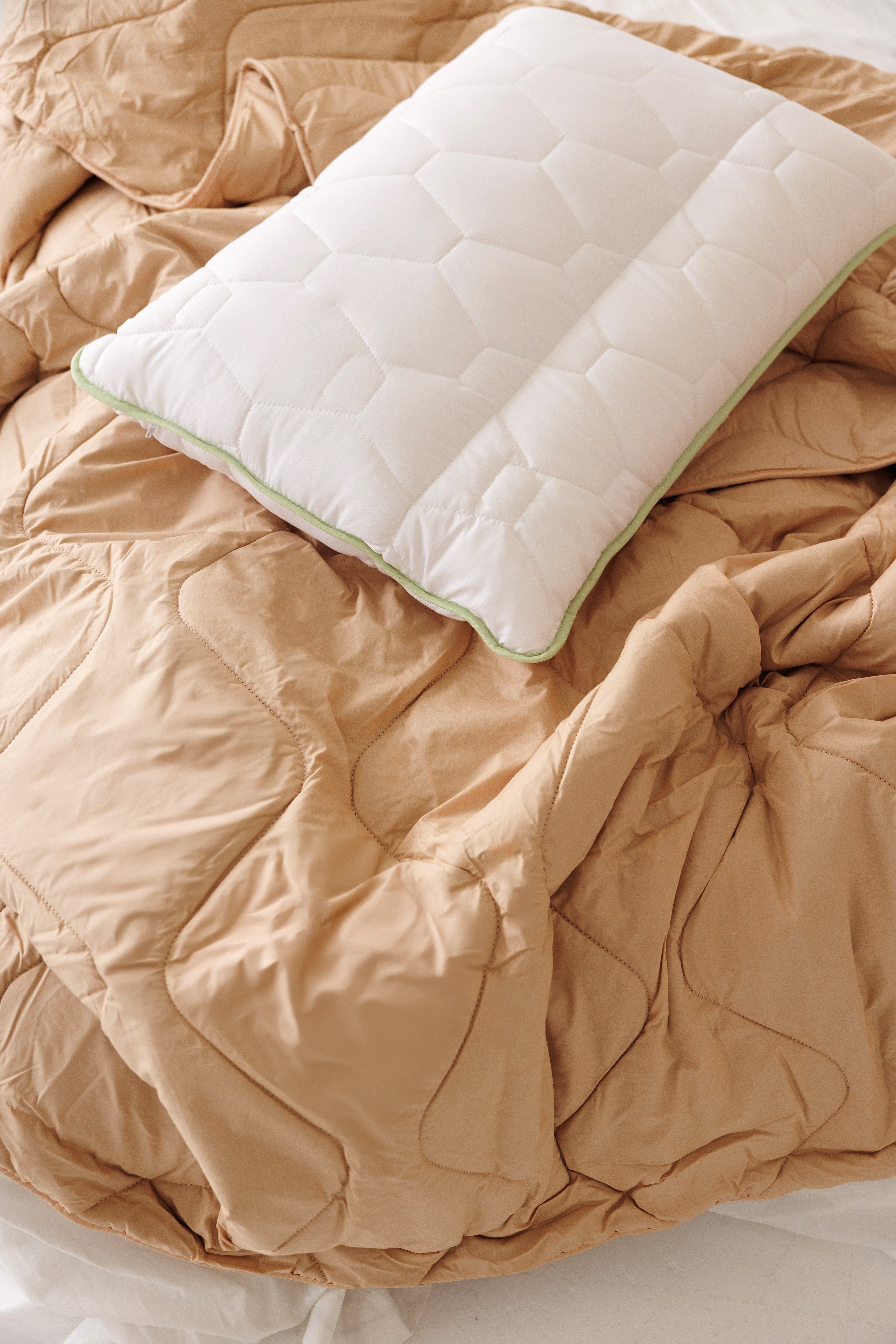 Eco Bedding Camel Wool Duvet – Nature’s Warmest Embrace