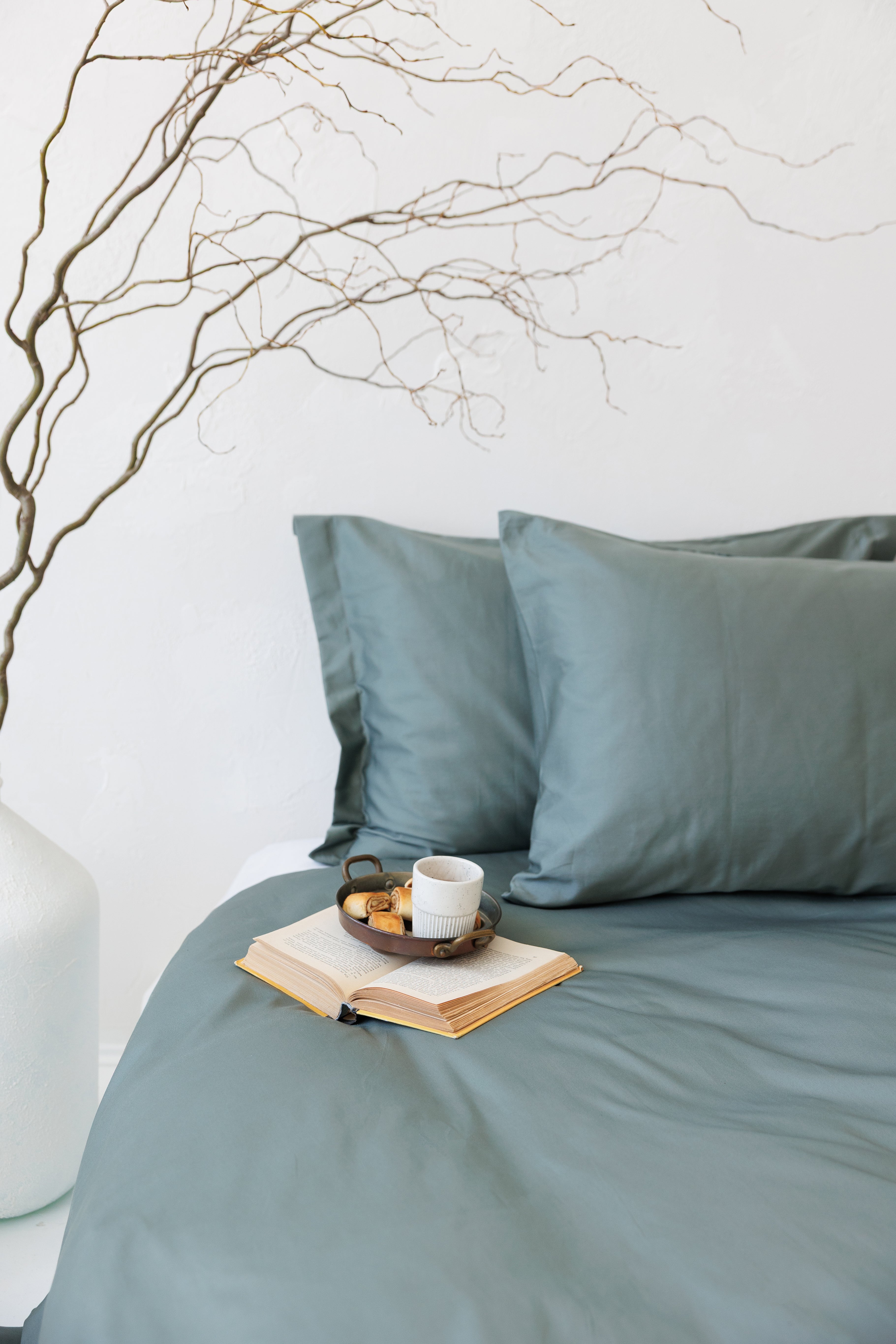 PREMIUM SATIN 2-Piece Pillowcase Set – A Silky Touch of Everyday Luxury