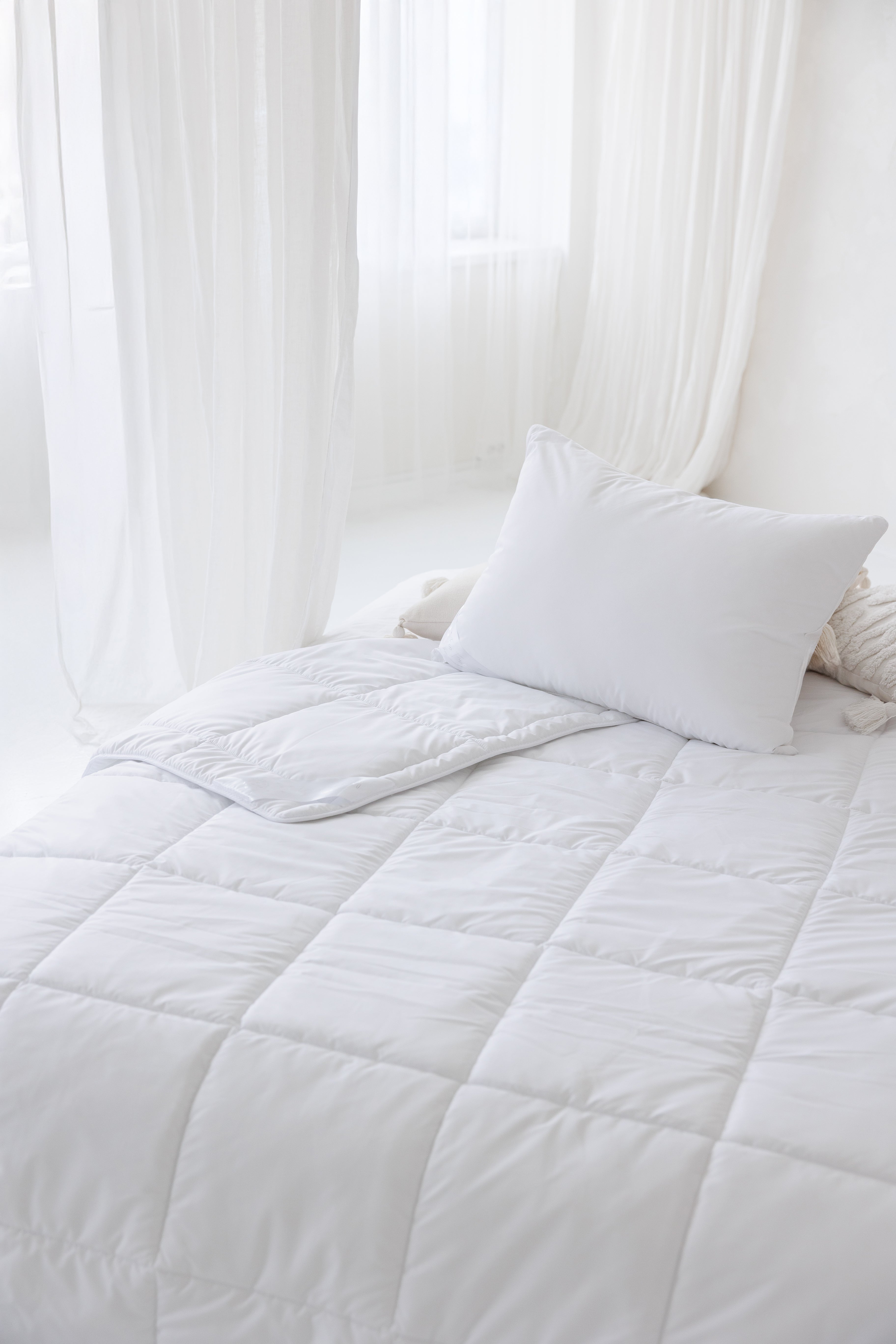 Eco Bedding Friendly Pillow – A Cloud of Comfort for Every Night